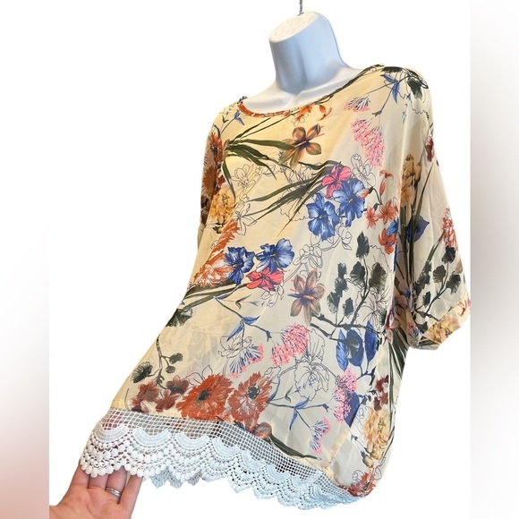 Floral Print Women's Top - Picture 5 of 13